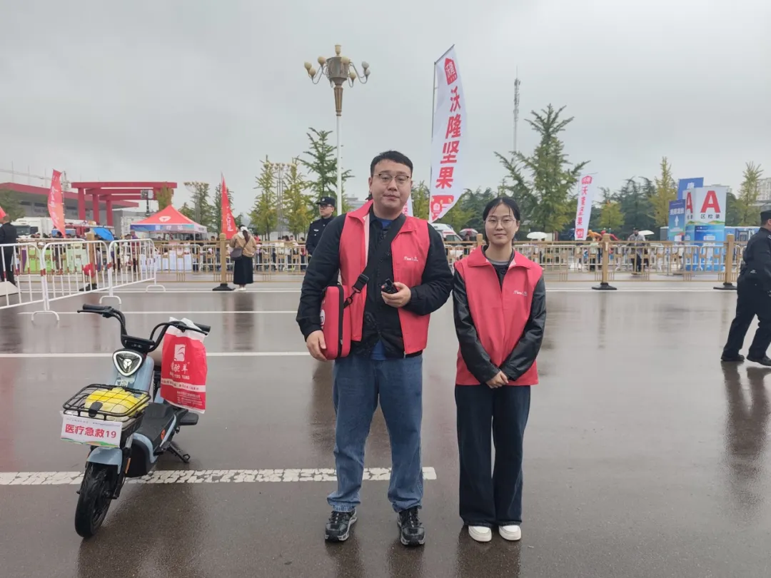 有它在，跑马更放心！耀致急救携科曼AED为临朐马拉松筑起生命安全墙
